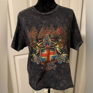 Def Leppard Cropped Tee